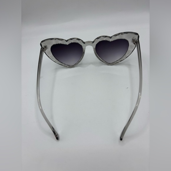Betsey Johnson Heart Sunglasses Gray Crystal Frame Gradient Lenses Cute Retro - Picture 5 of 7